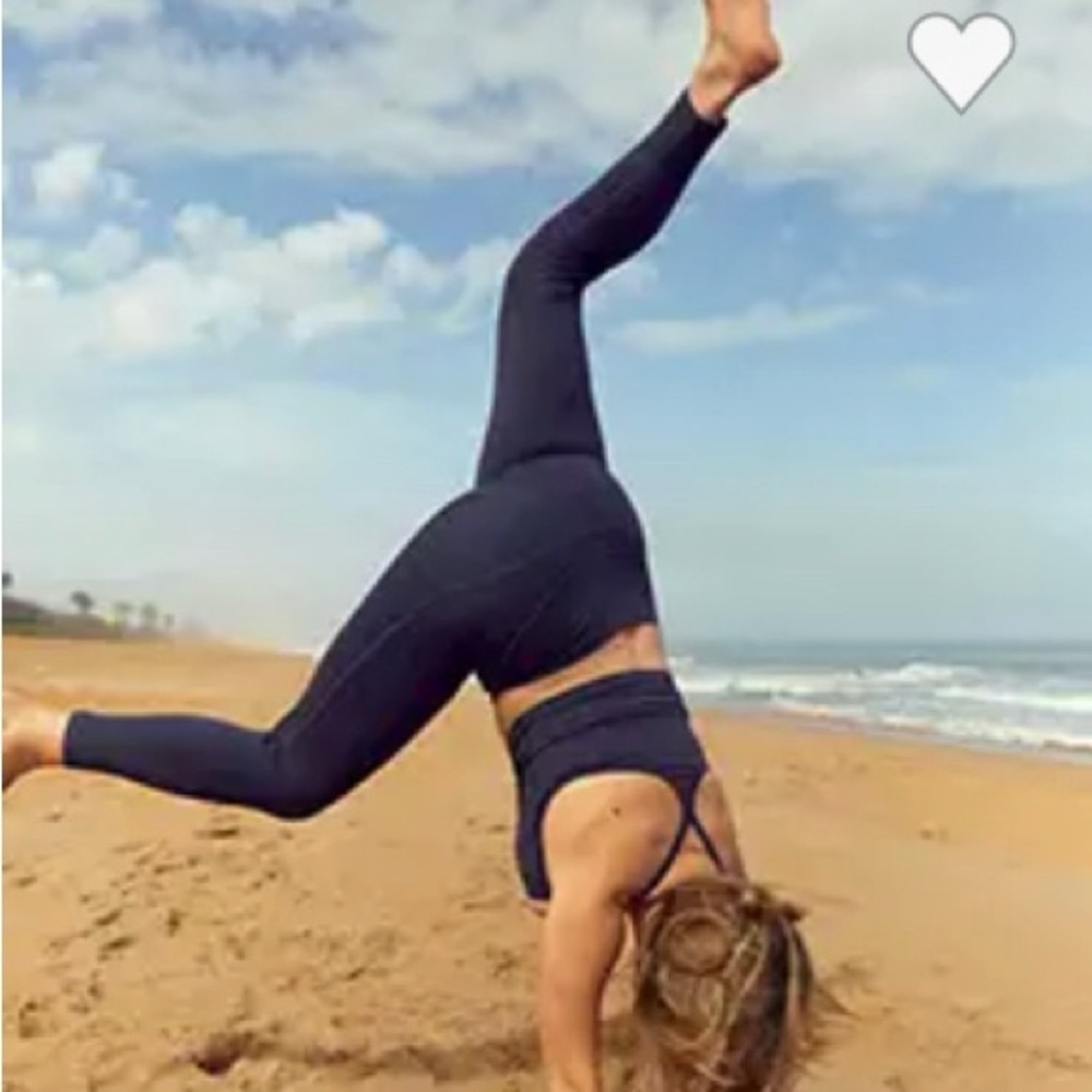 COPY - OFFLINE by Aerie: The Hugger Black Legging. High Rise. Size Small. Like …